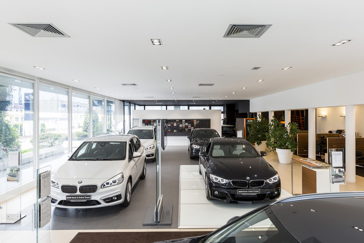 dealer showroom